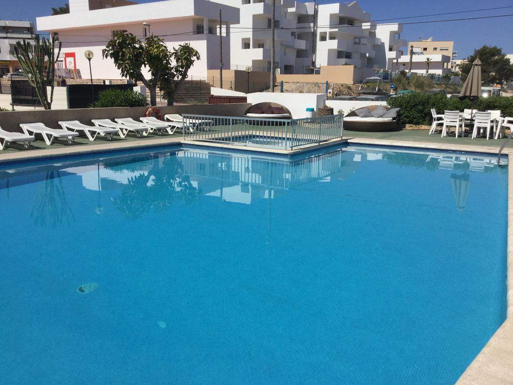 Apartamentos Alba San Antonio Abad Exterior foto